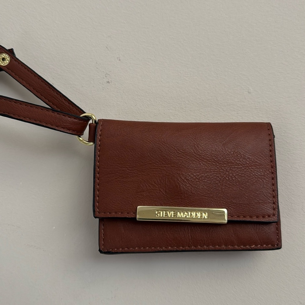 Steve Madden brown leather ID card holder wristlet
